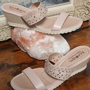 Women's Tan Wedge Sandals